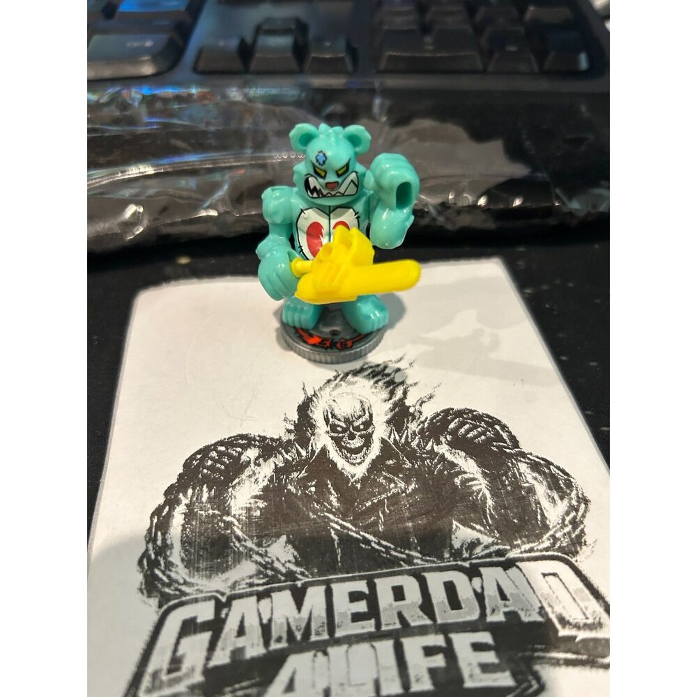 2021 Legends Of Akedo - Series 1 - Shreddy Bear Epic - Ultimate Arcade Warriors